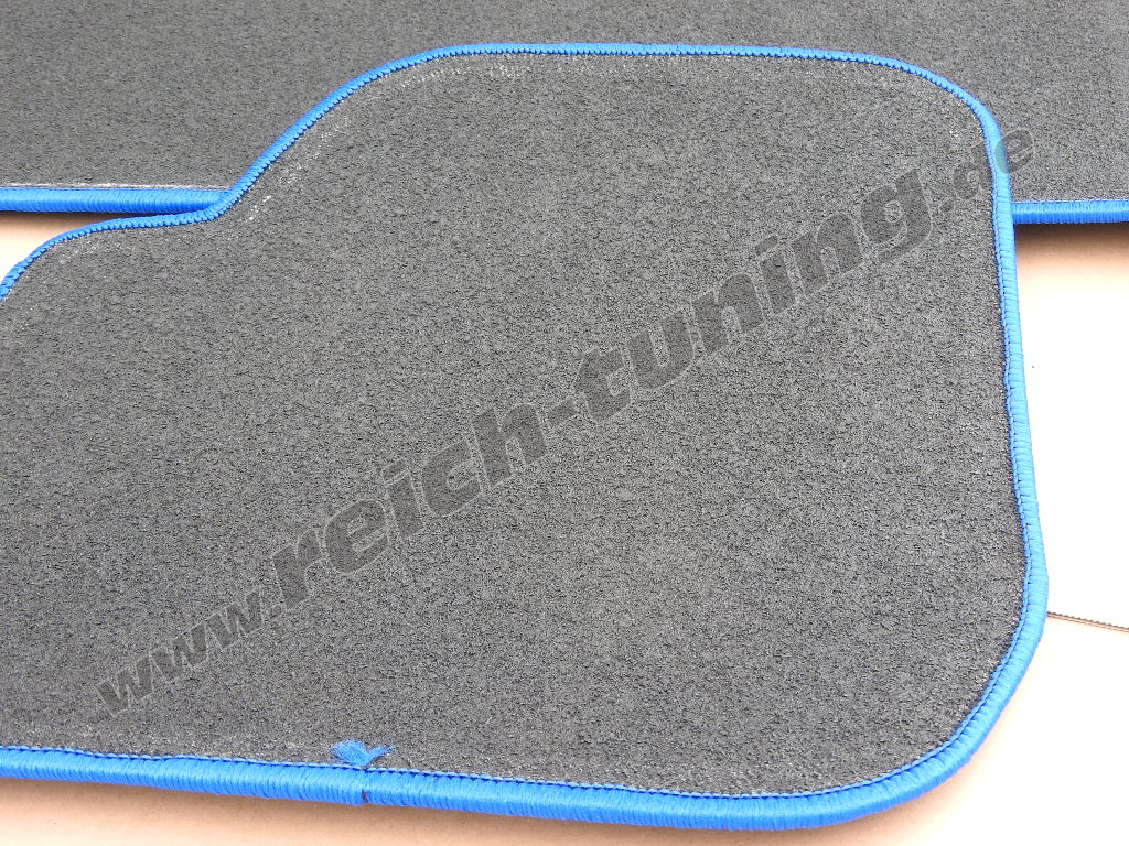 Fußmatten Set mit blauer Umrandung ,für Trabant 601